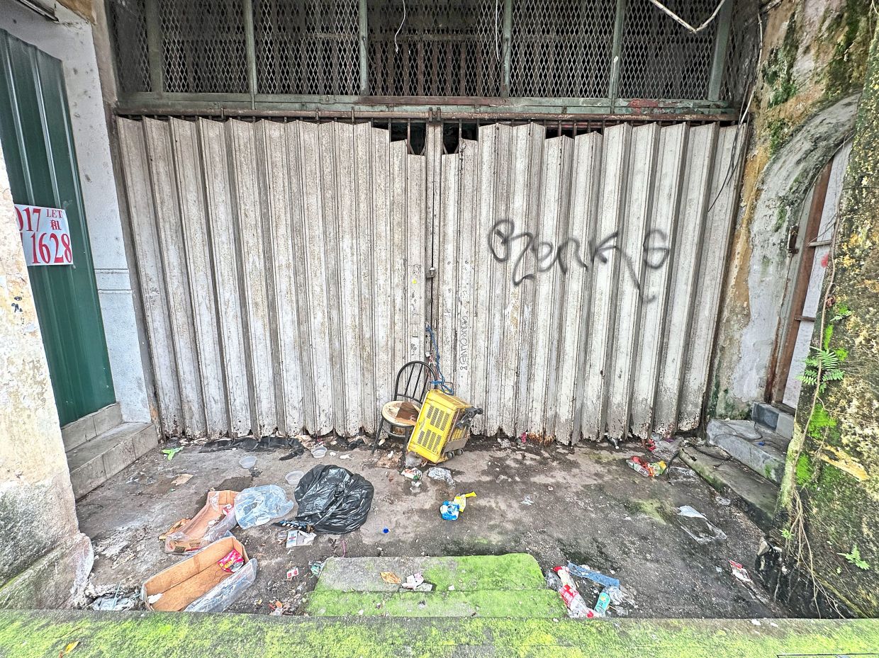 Strewn rubbish mar KL’s historic sites The Star