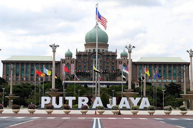 Any move to limit PM post to single race divisive to Borneo states, says ex-SLS president