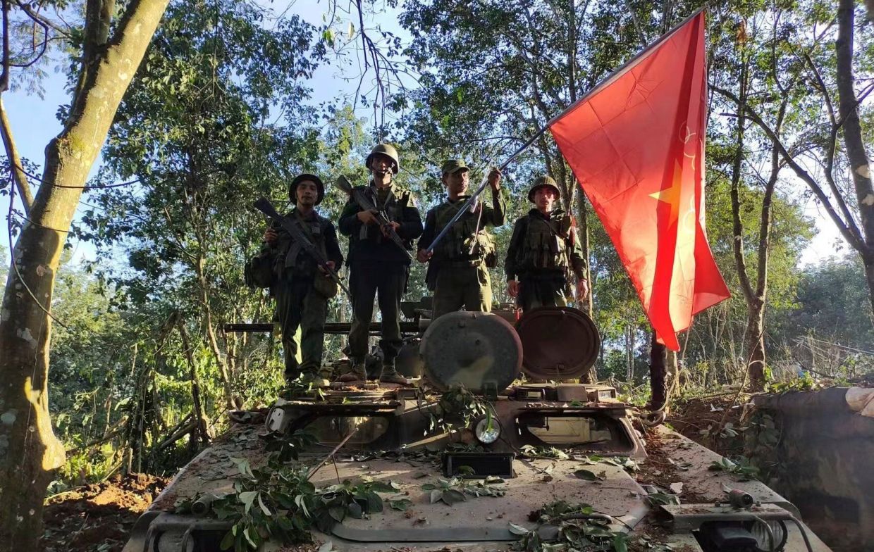 Heated clash near Manila kills Philippine soldier and six rebels ahead of peace talks - Vimarsana News