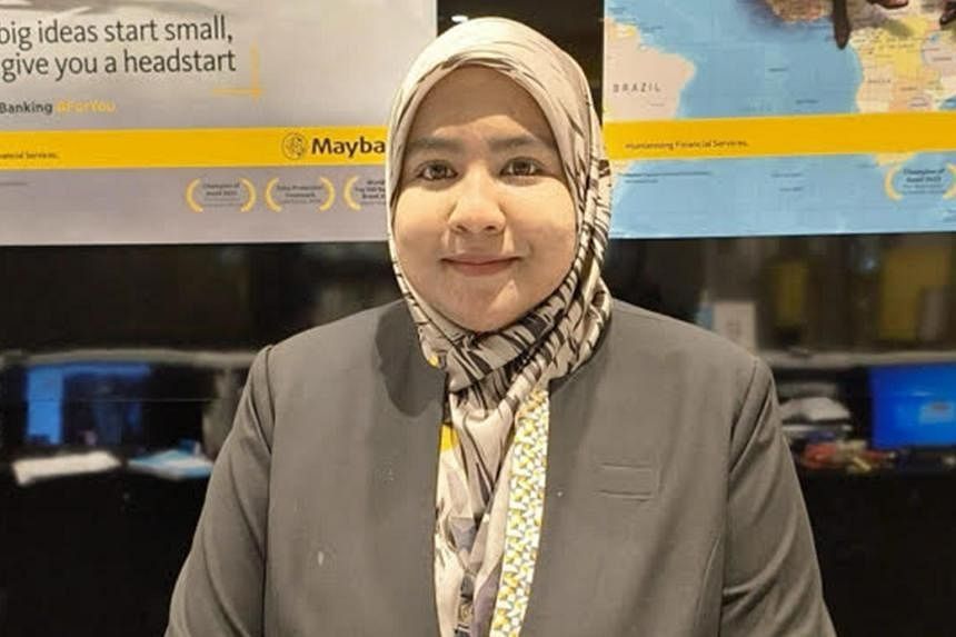 Singapore woman, 61, avoids losing RM1.18mil of life savings to scammers after Maybank officer intervenes - Vimarsana News