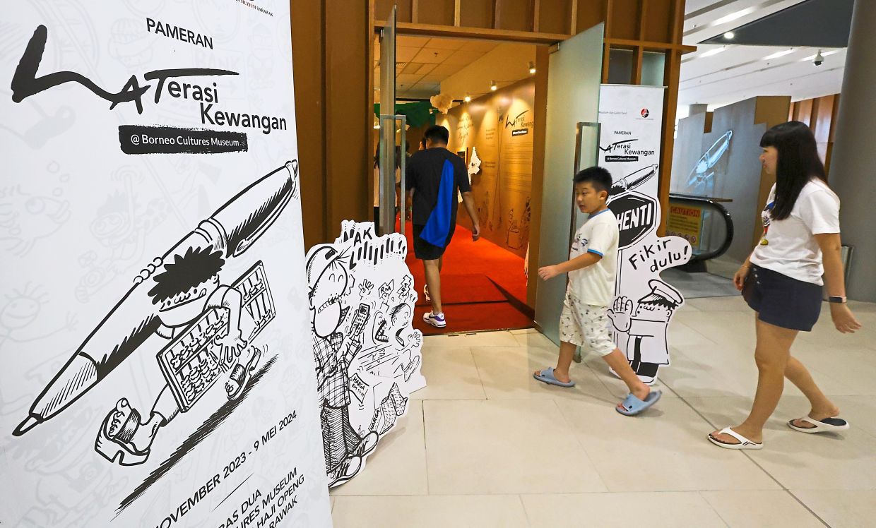 Visitors of all ages can enjoy and learn from the Financial LATeracy exhibition.