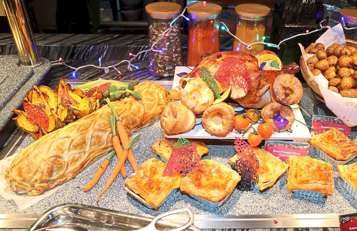Surf-and-turf specials at heart of festive buffet - Vimarsana News