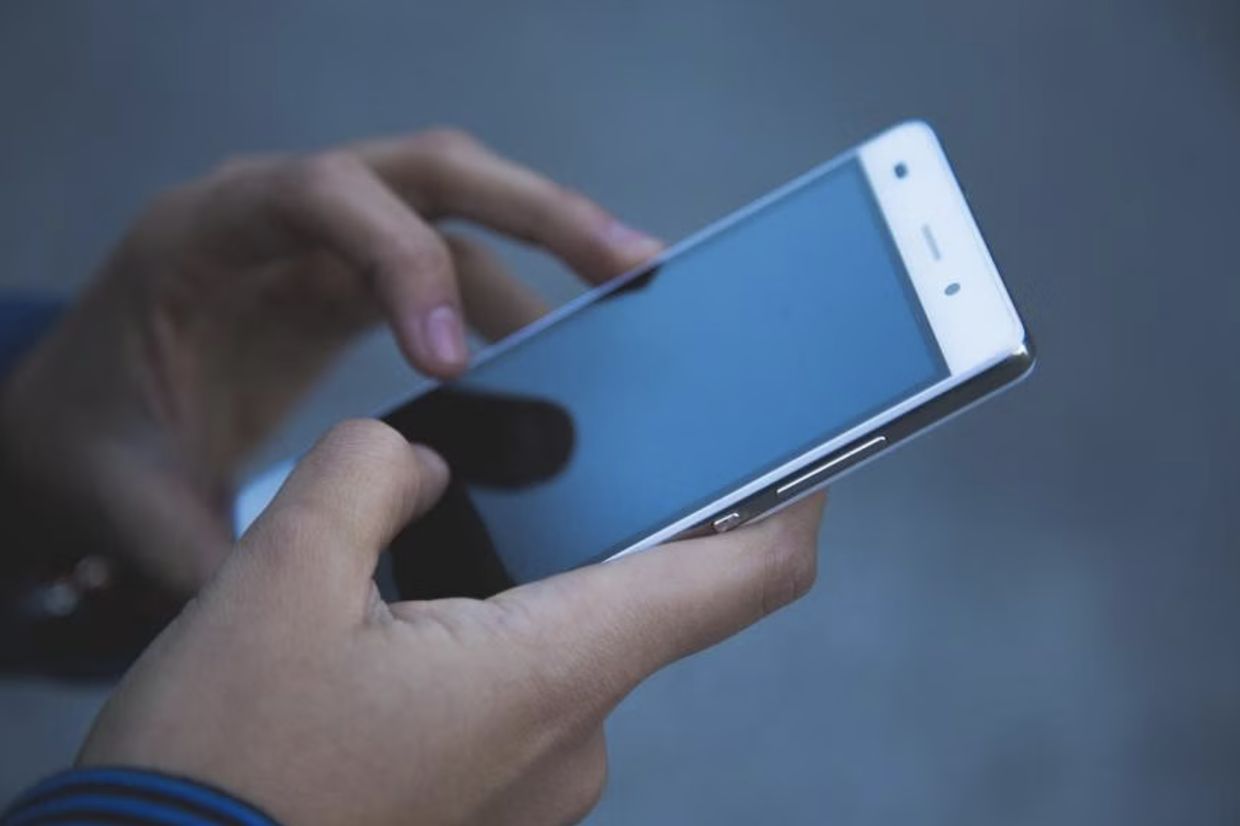 Teen duo in SG pretended to offer sexual services to scam victims of over RM5,000 - Vimarsana News