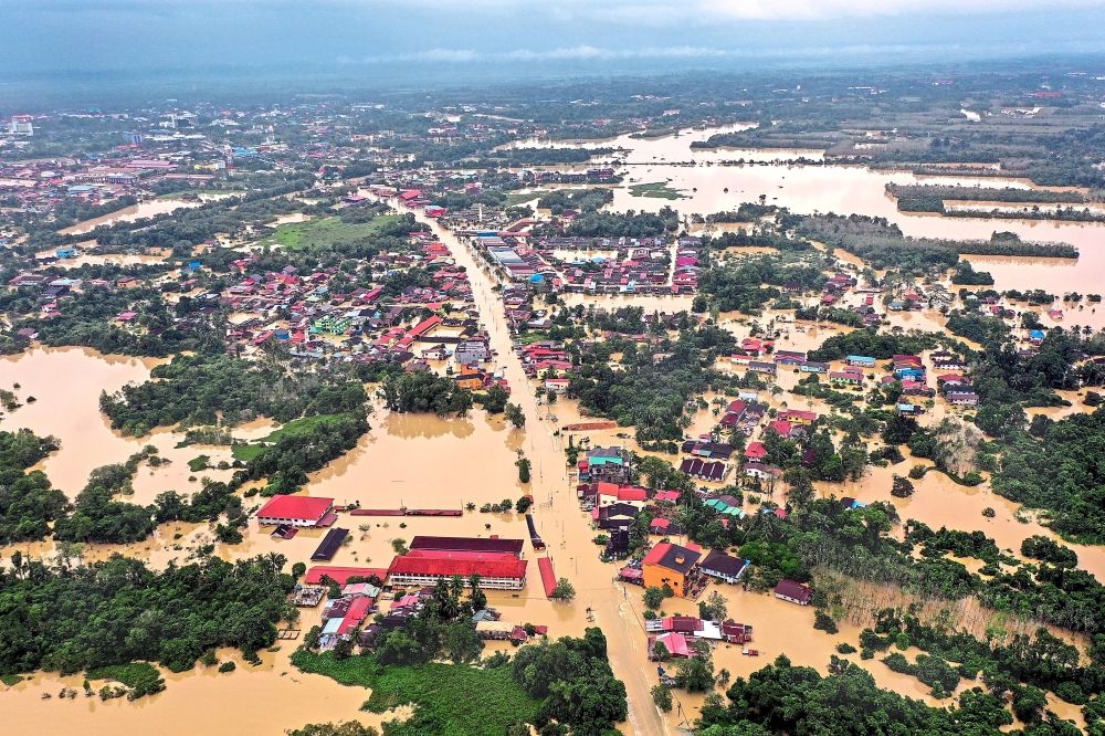 Over 25,000 forced to flee their homes - Vimarsana News