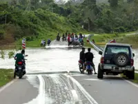 Main road of Kampung Pemberian cut off by floods, affecting 400 villagers