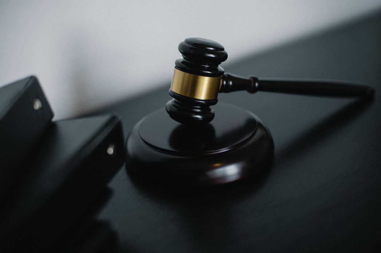 Man claims trial to using unrecognised title of 'Datuk Seri' - Vimarsana News