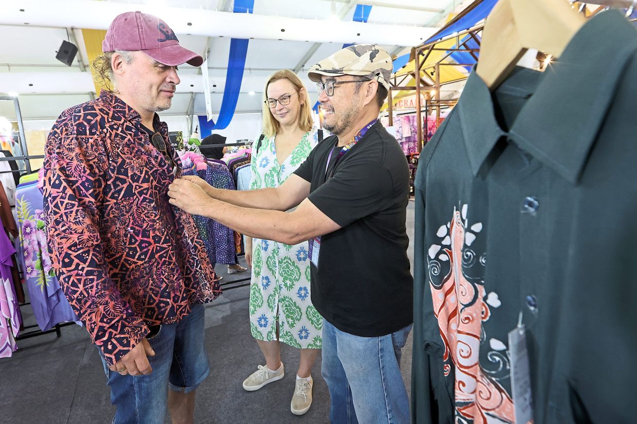 Visitors wowed by local artisanal creations