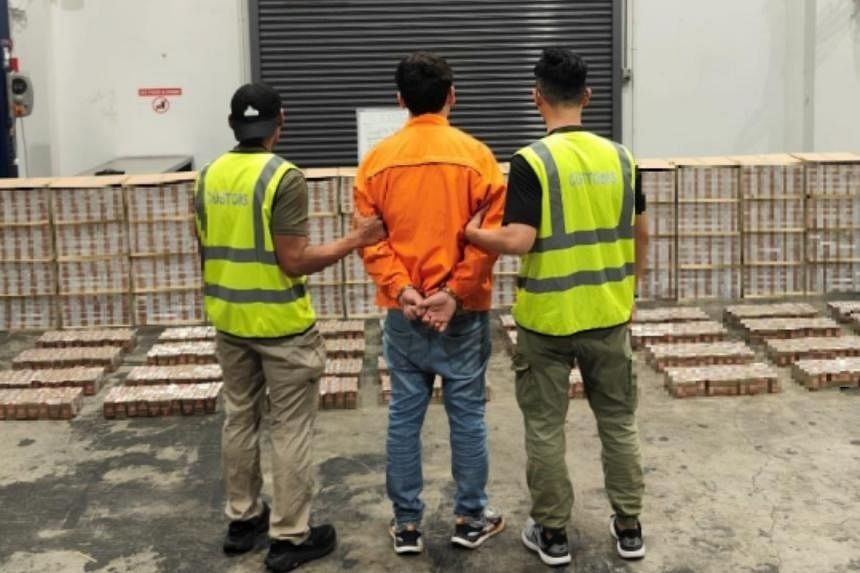 Truck driver found with contraband cigarettes arrested in Singapore for evading RM630,000 in duties and taxes - Vimarsana News