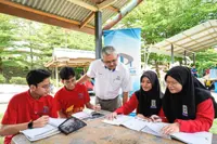 SPM candidates benefit from tuition sponsored by highway operator