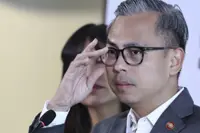 Consumers disagree with Fahmi’s ‘no additional charges for 5G’ announcement, claim telcos still imposing fees