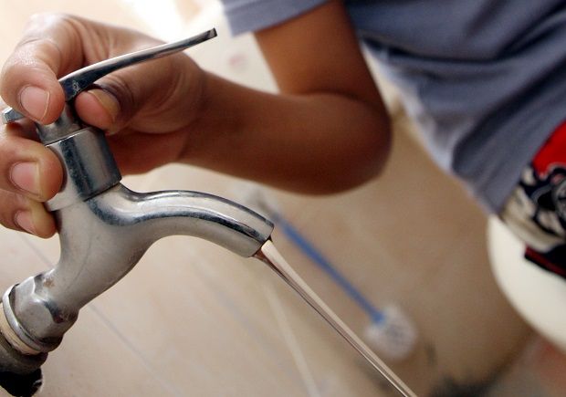 Don't blame unpaid water bills for Sabah's poor water supply, says Junz Wong - Vimarsana News