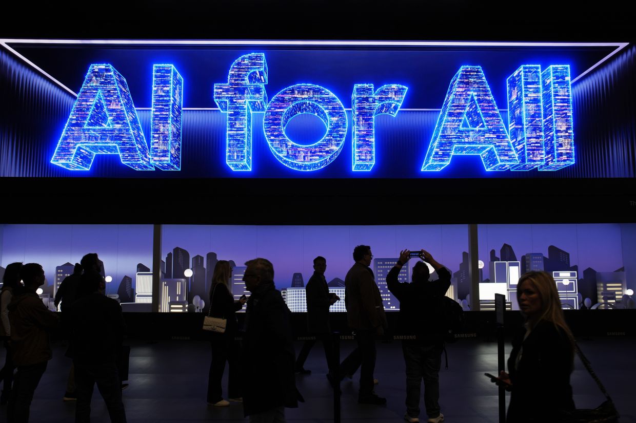 AI everywhere: Smart and seamless products abound at CES 2024 - Vimarsana News