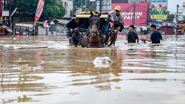 Indonesia's Bandung declares flood emergency until Jan 20 - Vimarsana News