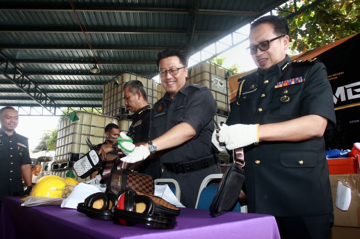 Ministry seized over RM6mil worth of goods in Perak last year - Vimarsana News