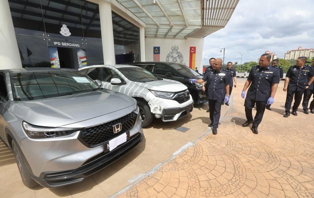 Two habitual criminals arrested over a spate of house breakin cases