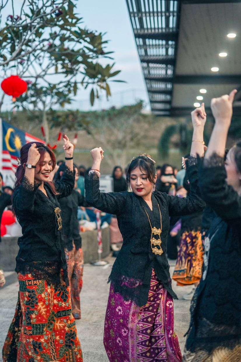 With more than 90 student-run clubs and societies at UNM, students can engage in various activities from sporting, cultural, artistic, academic, religious interests and lots more.