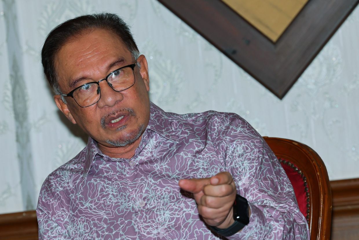Start implementing Budget 2024 projects now, Anwar tells Cabinet - Vimarsana News
