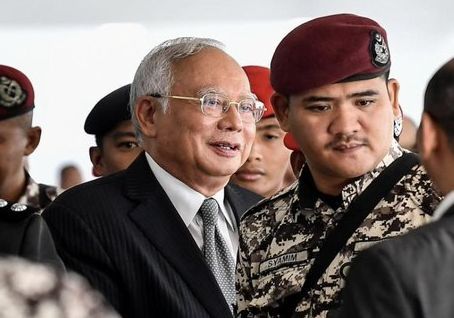 Najib's lawyers tells court news coverage is 'lop-sided' - Vimarsana News
