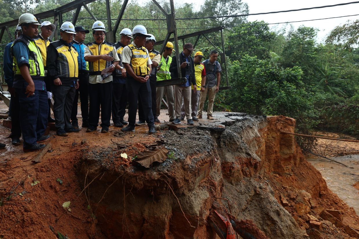 Bailey bridge at Keantan-Segamat Highway opened today - Vimarsana News