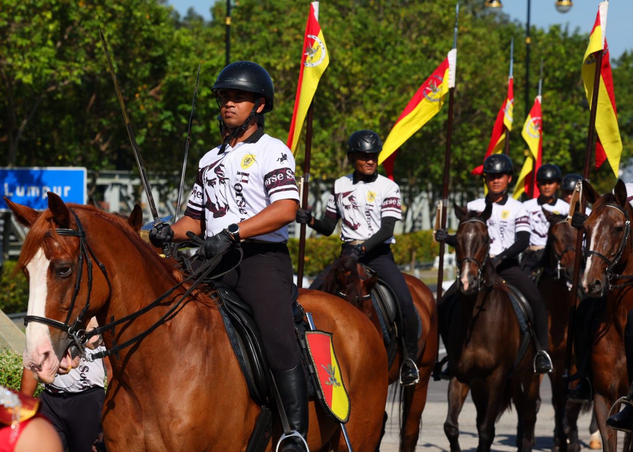Smooth run for rehearsal of 16th Yang di-Pertuan Agong's send off | The ...