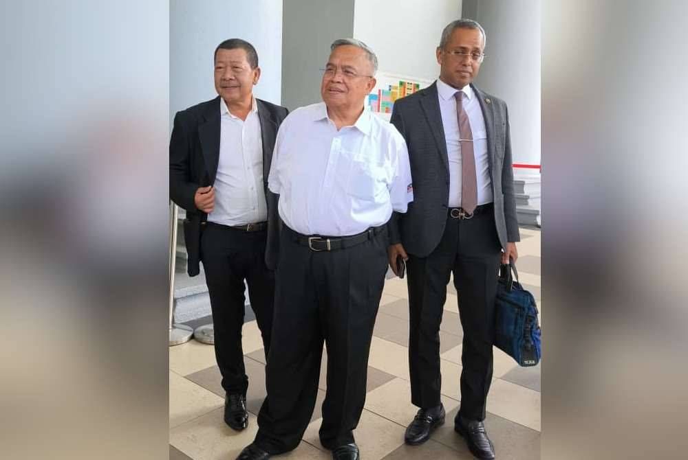 Blogger 'Sang Kelembai' charged with making offensive post on vaccine procurement - Vimarsana News