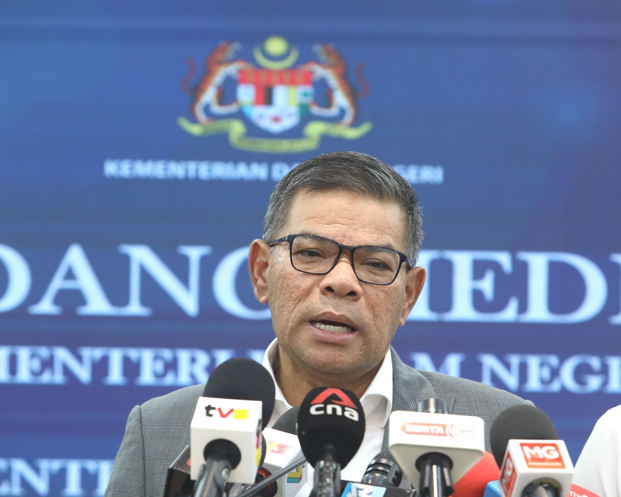 Najib's pardon appeal only discussed briefly in Cabinet meeting, says Saifuddin - Vimarsana News