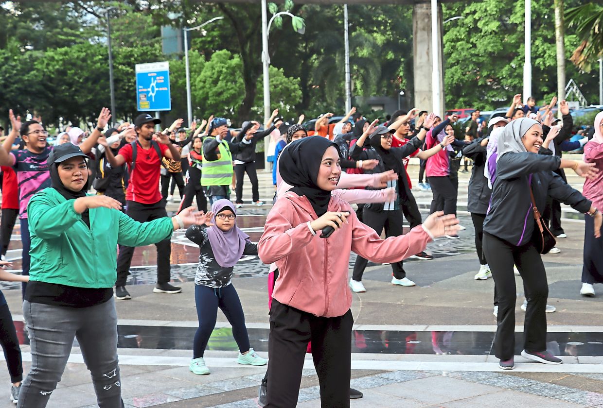 DBKL Horse Mounted Unit’s steed and riders often draw attention in the vicinity of Dataran Merdeka and the Sultan Abdul Samad Building. — Photos: WILLIAM GARY/The Star