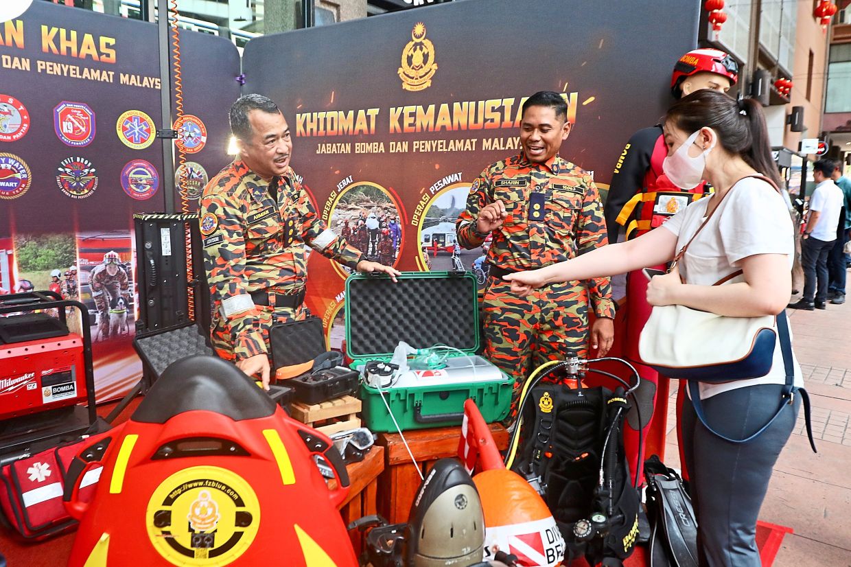Fire Dept to conduct safety checks at 14,000 premises nationwide - Vimarsana News