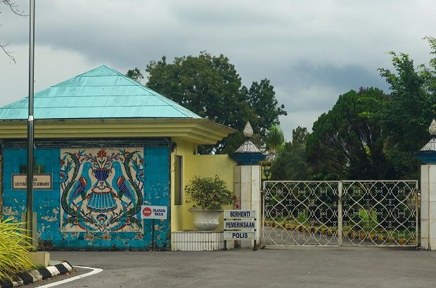 Taib is back home, says Sarawak top cop - Vimarsana News