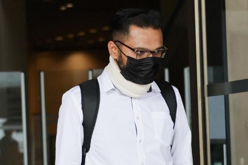 Ex-flight steward who 'slipped on grease patch and fell' on plane sues SIA for S$1.78mil - Vimarsana News