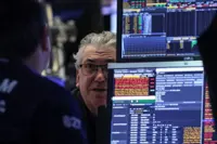 Record US   stock rally under threat from a world in turmoil