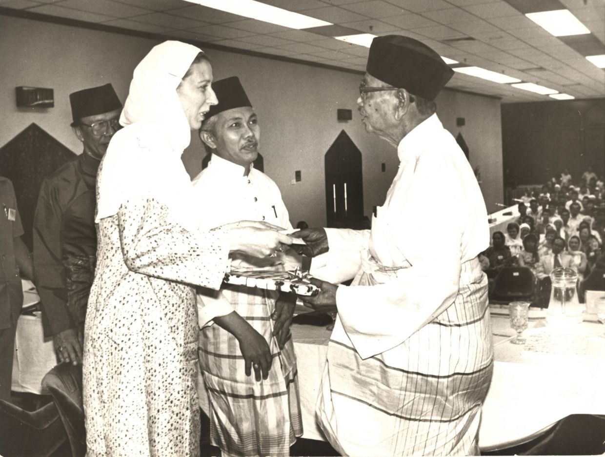 Photo Gallery: Ex-Sarawak governor Taib Mahmud passes away | The Star