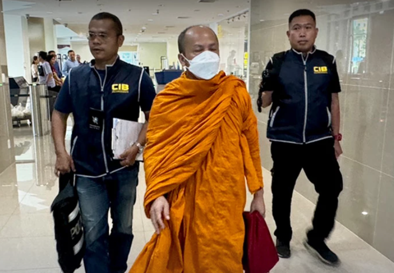 Bangkok temple's assistant abbot arrested for embezzlement - Vimarsana News