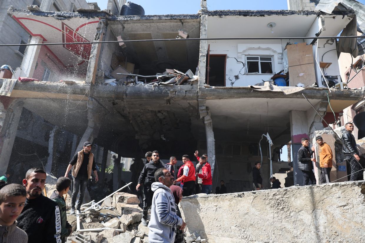 Health ministry in Hamas-run Gaza says war death toll at 29,692; ceasefire negotiations still going on - Vimarsana News
