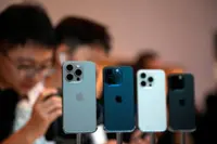 Apple’s iPhone sales in China plunge 24% as Huawei’s popularity surges