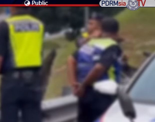 QuickCheck: Was an ex-cop arrested in KL for wearing a police uniform to carry out criminal activities? - Vimarsana News