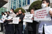 South Korean senior doctors to resign in support of junior medics' walkout