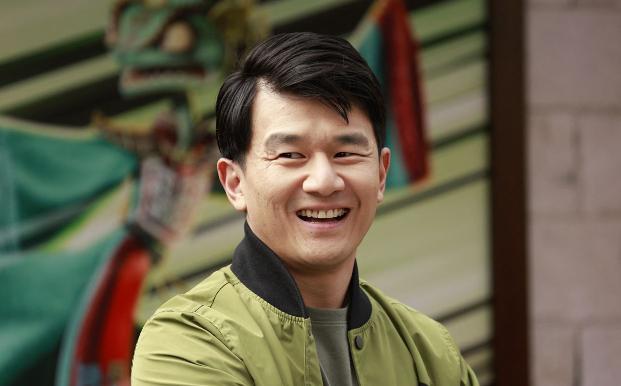 Malaysian comedian Ronny Chieng had no interest in full-time 'The Daily Show' hosting gig - Vimarsana News