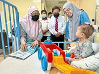 Aid for cancer patients in children’s hospital