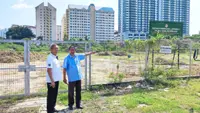 For rent sign placed at reserve land alarms Kepong folk