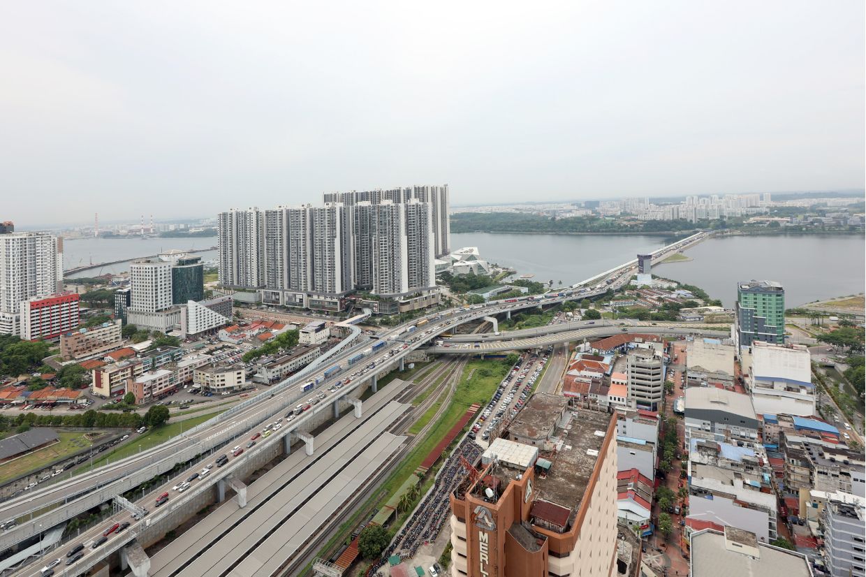 Easing causeway commutes - Vimarsana News