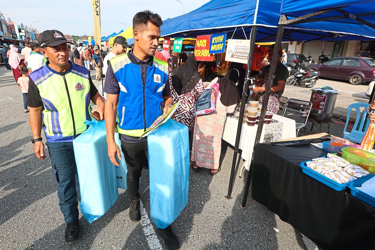 MBJB cracks down on traders flouting rules - Vimarsana News