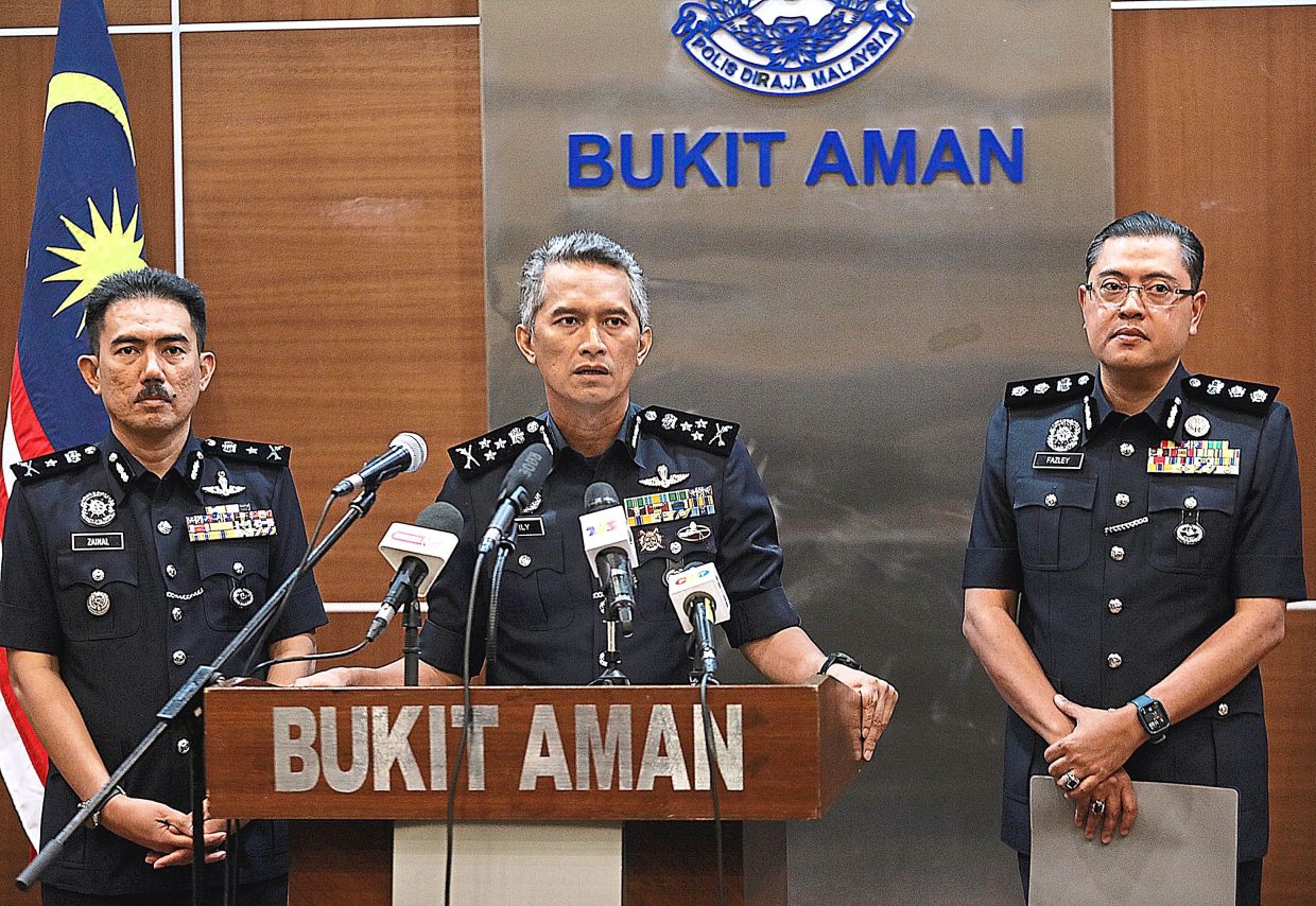 Change or be chained, Bukit Aman warns rogue cops - Vimarsana News