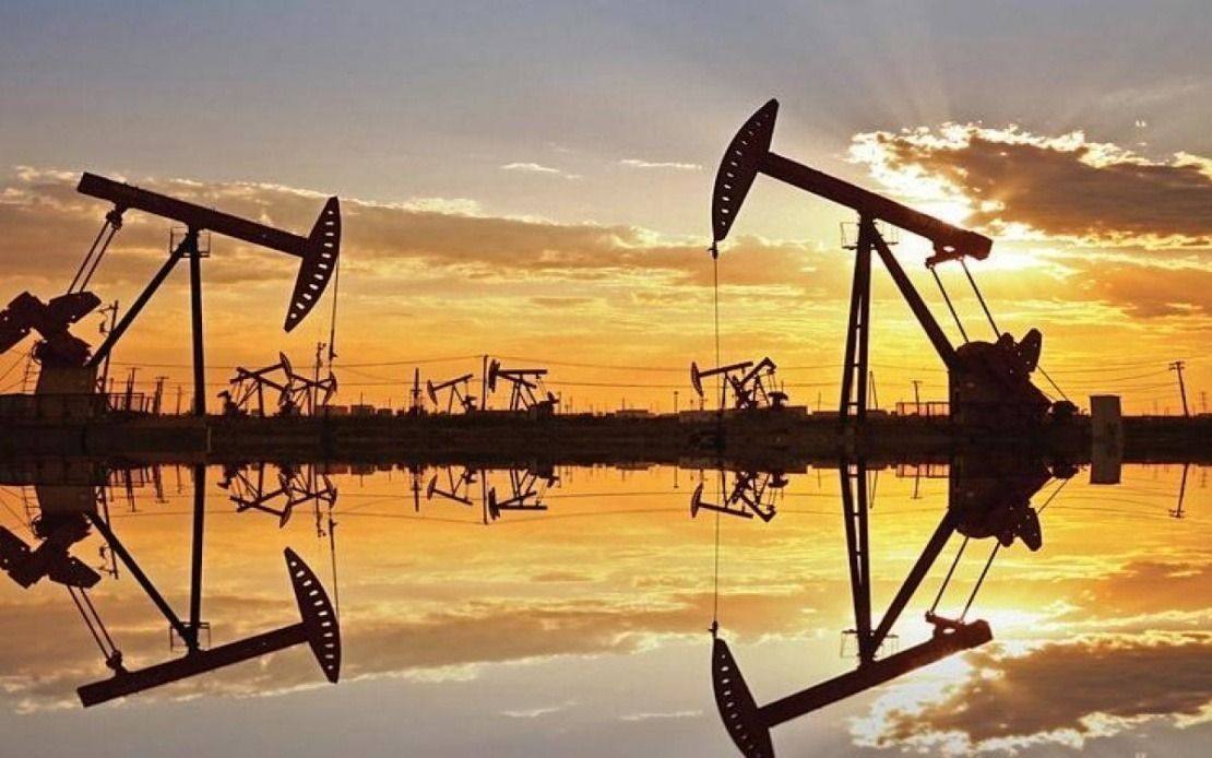 Oil rises more than US$1 a barrel on tighter supply outlook | The Star