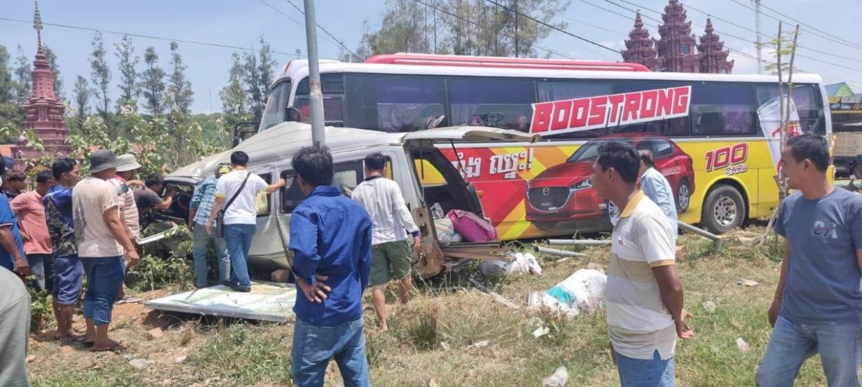 45 people injured in train-bus crash in northwestern Cambodia, says police - Vimarsana News