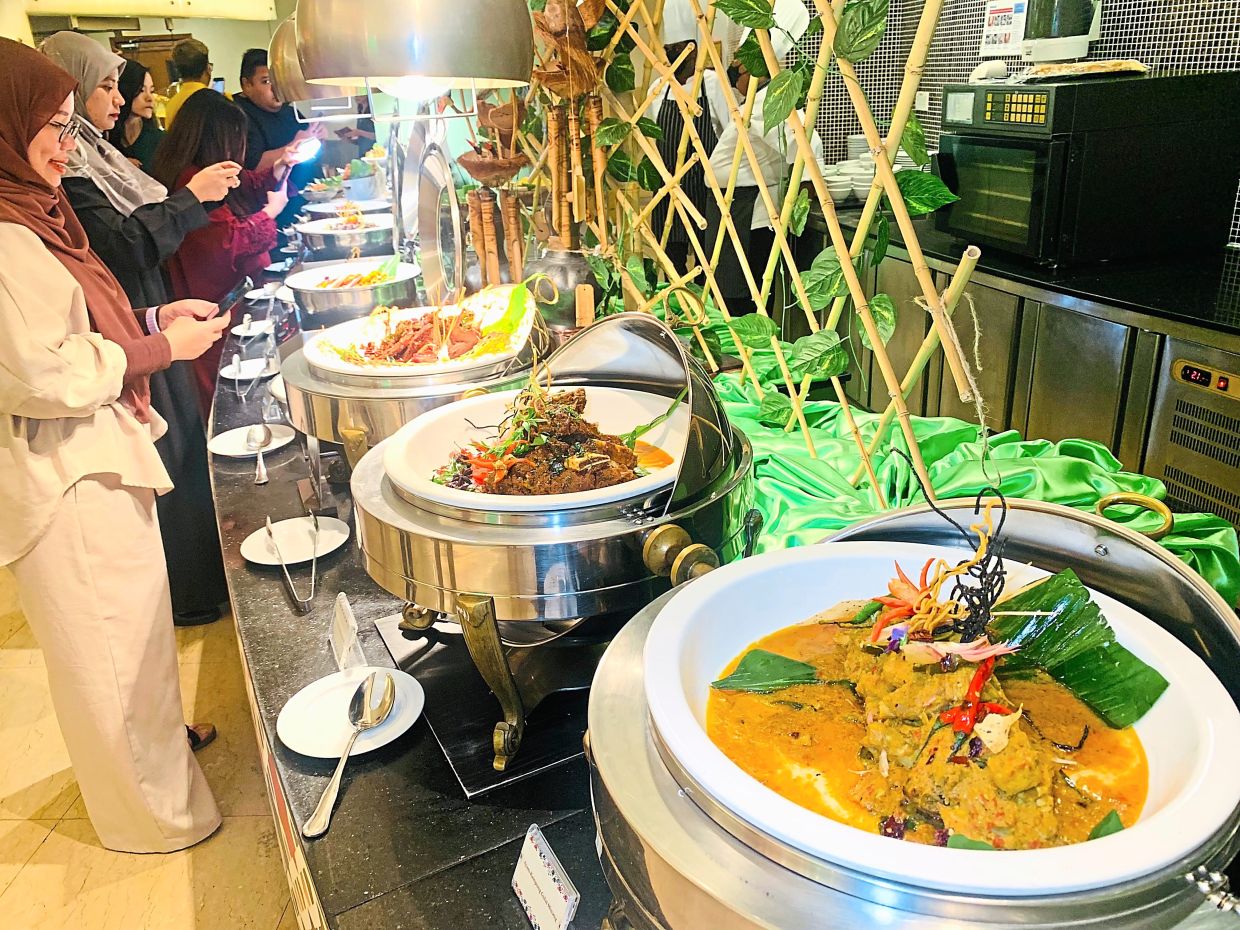 Iftar with a spicy twist - Vimarsana News