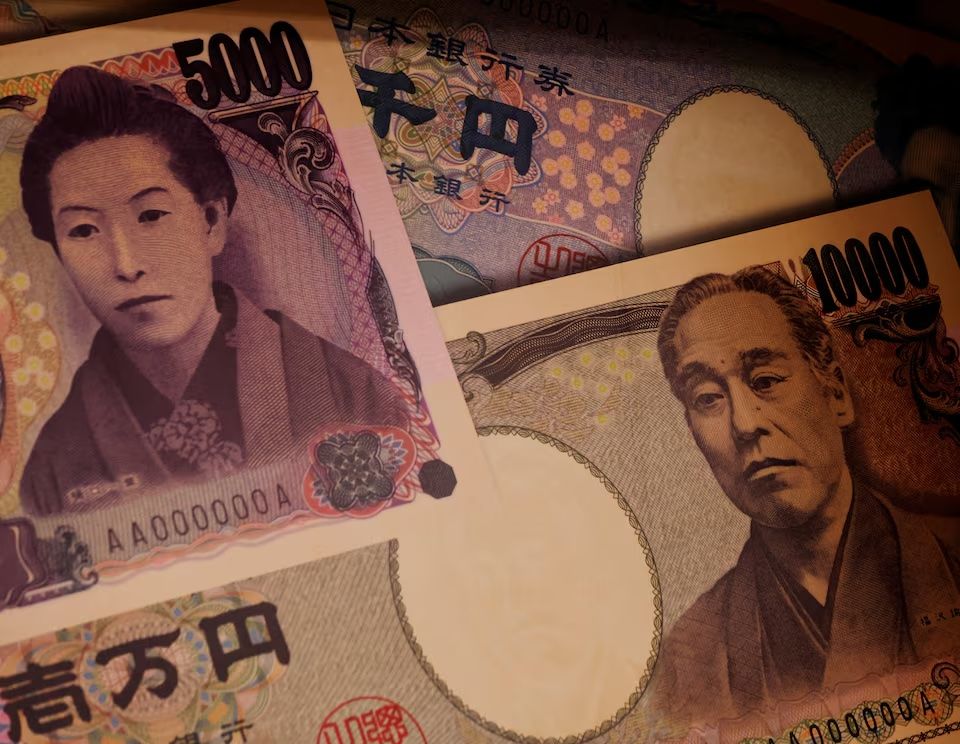 Japan won't intervene unless yen slides below 155, says Watanabe - Vimarsana News