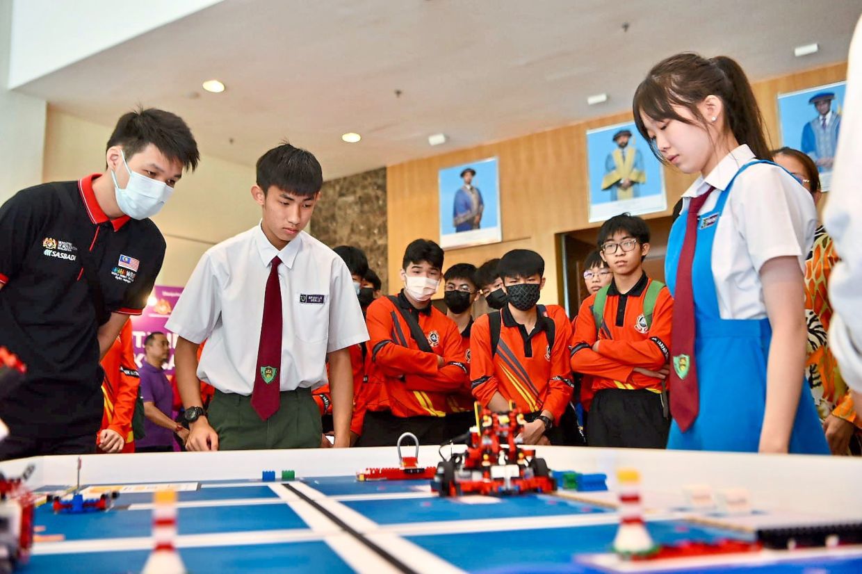 More STEM grads? Create jobs first - Vimarsana News