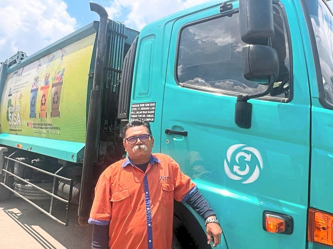 Ex-soldier now keeping the streets clean - Vimarsana News