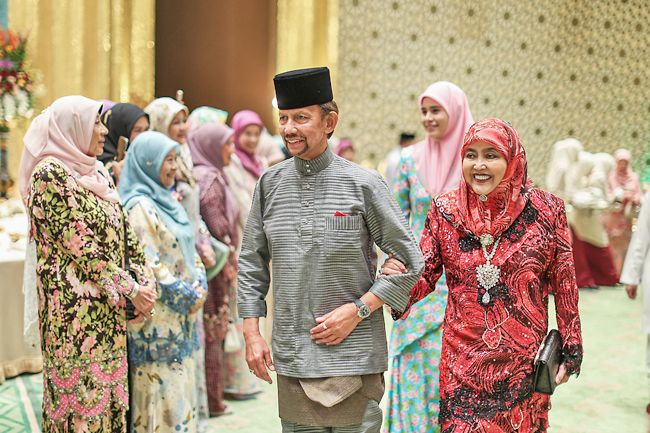 Wht Country Is In Raya Brunei in high spirits as country celebrates Raya in pomp and style ...